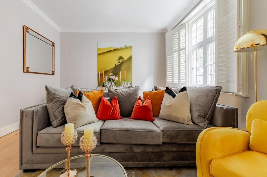 Revamped & Luxxe For Covent Garden Lovers! Adorable City Home For Families & Friends London Exterior photo